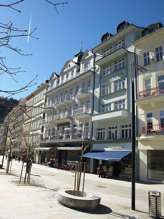 Halada House Apartments
