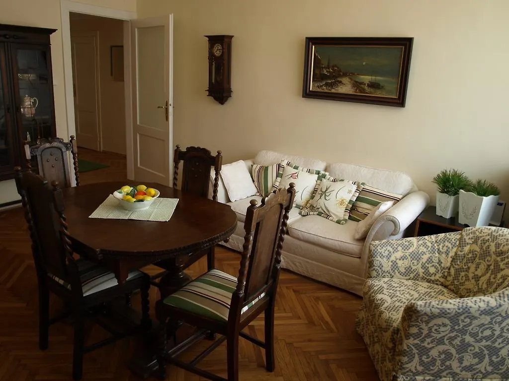 Halada House Apartments