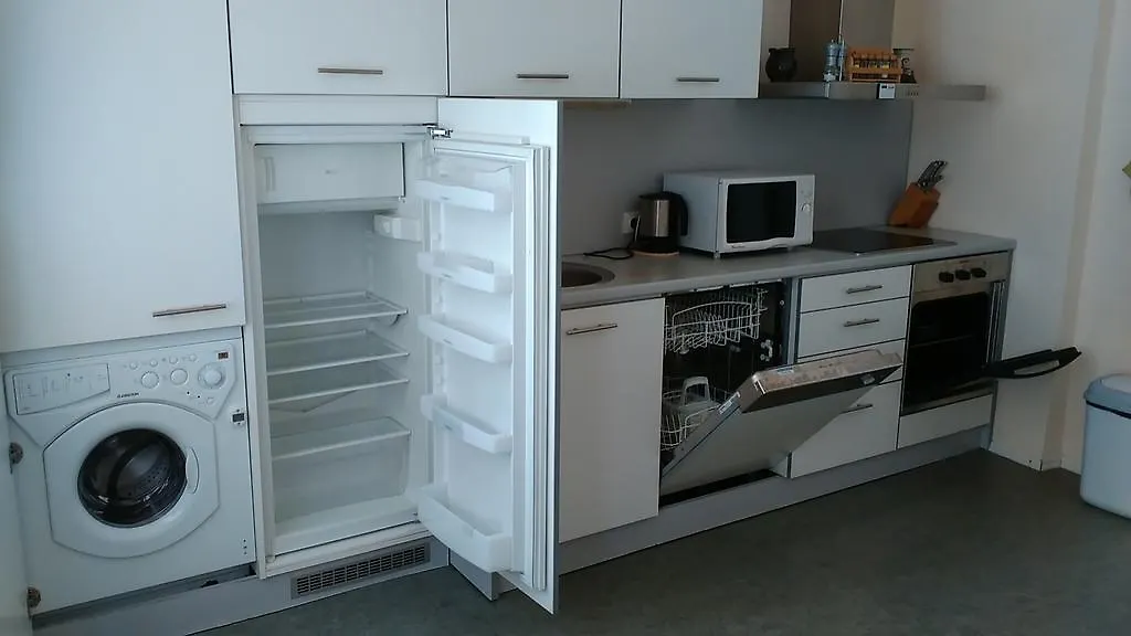 Halada House Apartments Κάρλοβι Βάρι