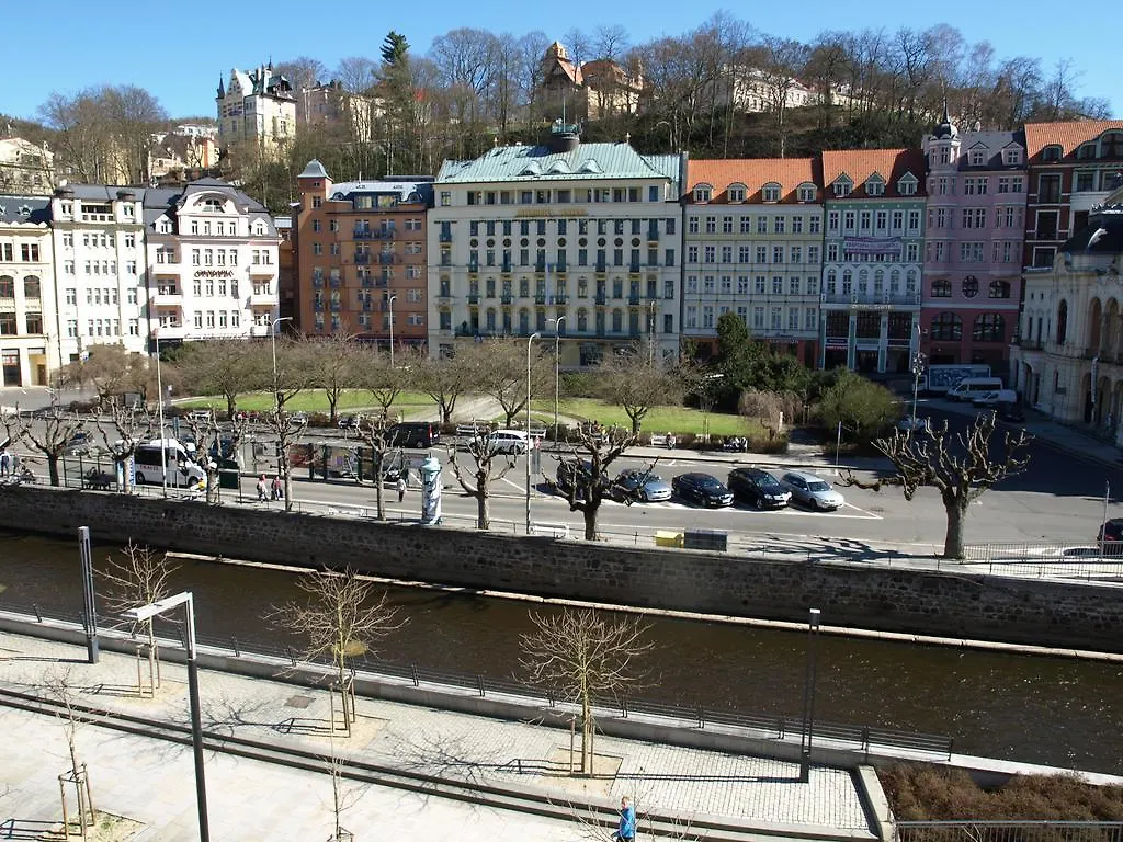 Halada House Apartments  Karlovy Vary